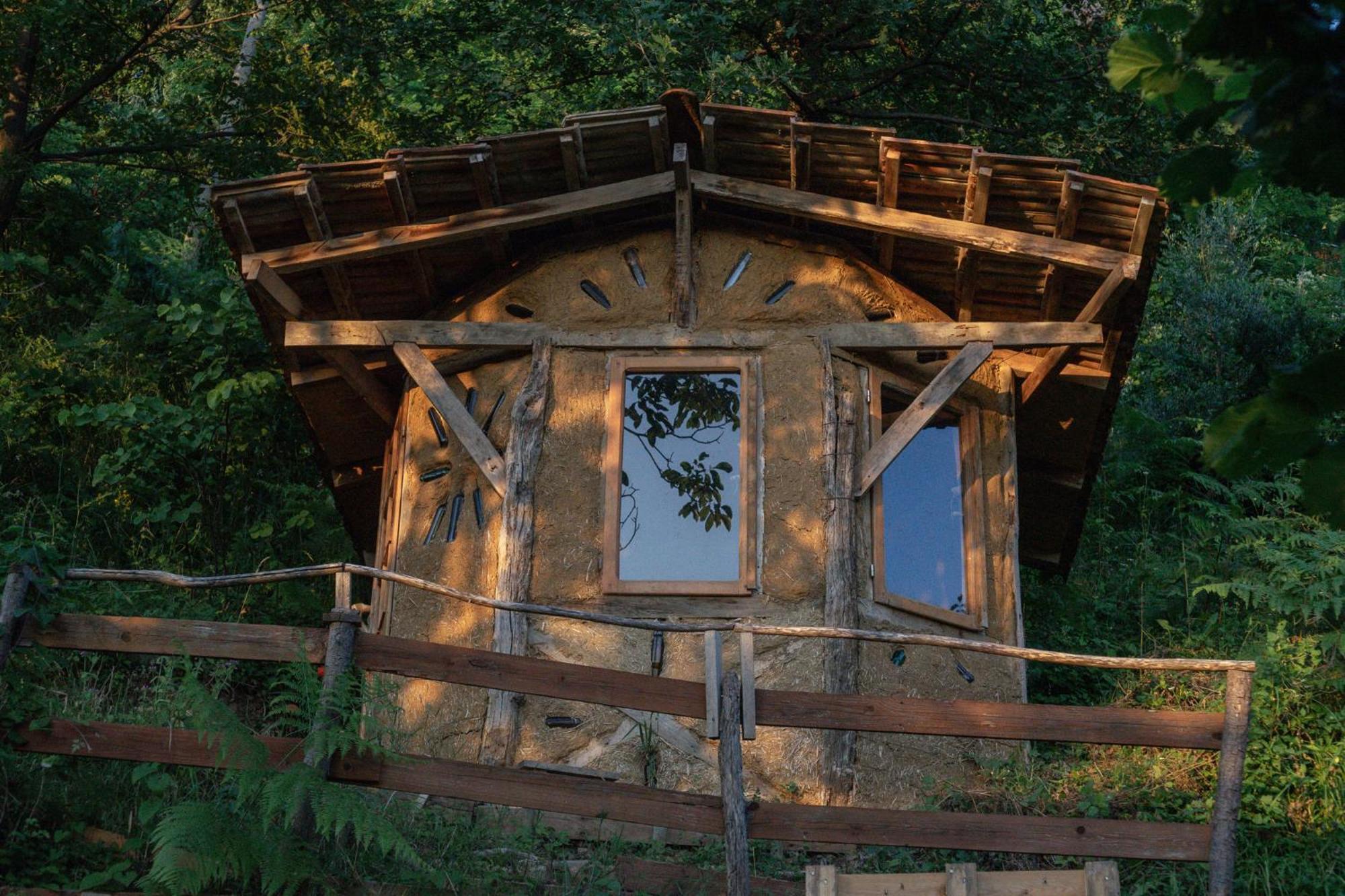 The House In The Village Pellumbas Exterior photo